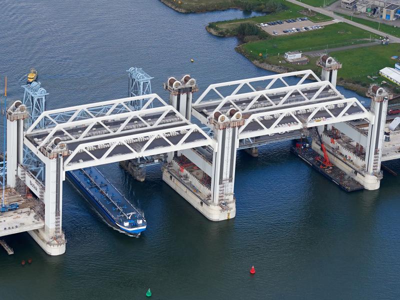 Botlekbrug © A-Lanes A15