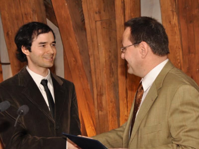  fcp-preis-2009.jpg 